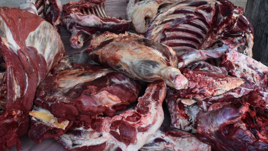 В саратовской мечети бесплатно раздавали мясо баранов и коров: мусульмане рассказали, почему им это важно