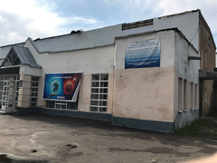 Поваленные деревья, разрушенные крыши, оборванные провода: от ночного урагана пострадали пять районов Саратовской области
