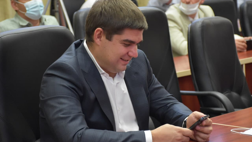 Никуда не деться от нареканий и замечаний: в саратовском правительстве поздравили и наградили строителей