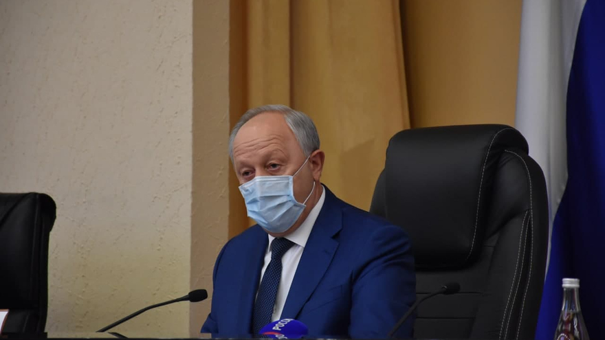 Никуда не деться от нареканий и замечаний: в саратовском правительстве поздравили и наградили строителей