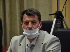 Никуда не деться от нареканий и замечаний: в саратовском правительстве поздравили и наградили строителей