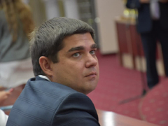Никуда не деться от нареканий и замечаний: в саратовском правительстве поздравили и наградили строителей