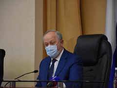 Никуда не деться от нареканий и замечаний: в саратовском правительстве поздравили и наградили строителей