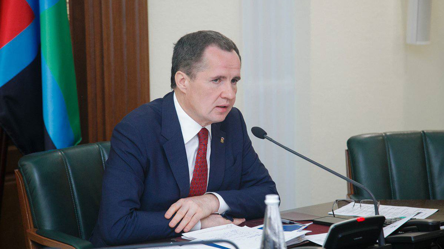 Белгородский губернатор поручил взять на контроль ситуацию с ДТП в Саратовской области
