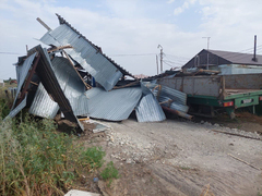 В Саратовской области фура с отказавшими тормозами разрушила ангар (фото)