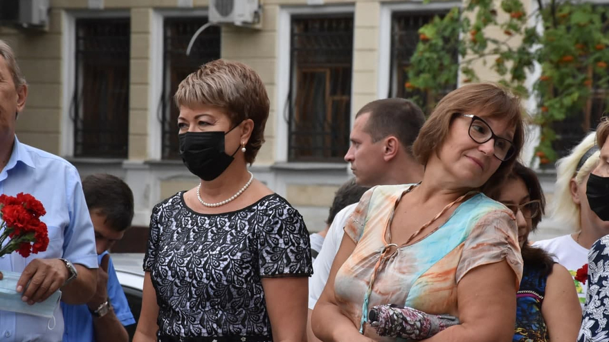 День рождения Олега Табакова: саратовцы почтили память актера рядом с оскверненным вандалами мемориалом