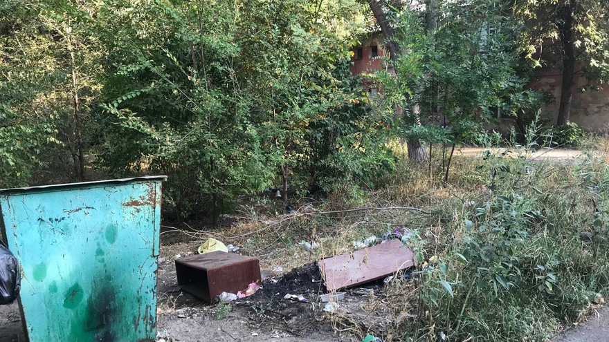Жители поселка Юриш пожаловались на горы мусора: Там крысы и вонь!