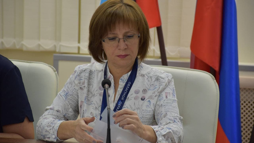 Глава министерства образования о дефиците учителей: Танцевать ритуальные танцы нет времени