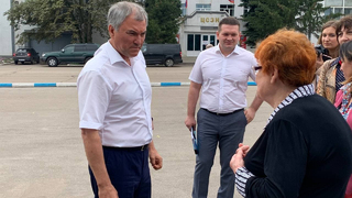 Наследники традиций: сорвавший сроки благоустройства в Петровске подрядчик не справляется и со стадионом в Ртищево 