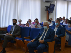 Вам надо включить голову: министр транспорта потребовал, чтобы главы районов занялись ремонтом дорог
