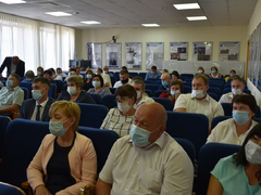 Вам надо включить голову: министр транспорта потребовал, чтобы главы районов занялись ремонтом дорог