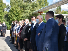 Это сейчас очень необходимо: саратовскому губернатору показали, как устанавливают унитаз