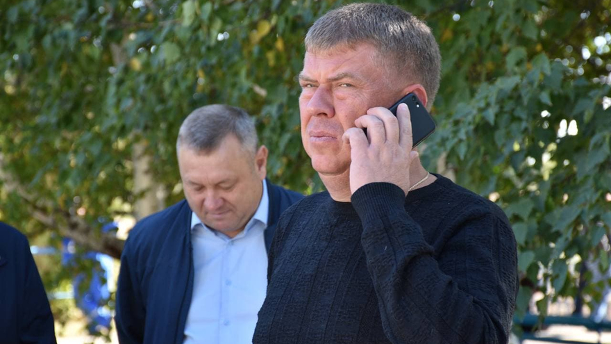 Буревестник, Уличный боец, Зверобой: перед саратовским губернатором устроили конные скачки