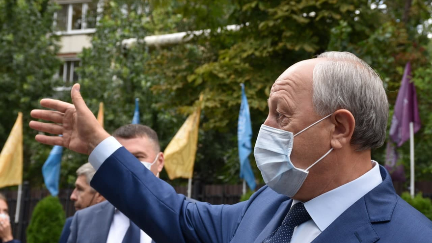 Губернатор Валерий Радаев поднял тему тысячелетия Саратова и упал на дно федерального рейтинга