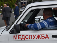 Больницам Саратовской области закупят машин на 10 миллиардов рублей: первые внедорожники уже передали медикам