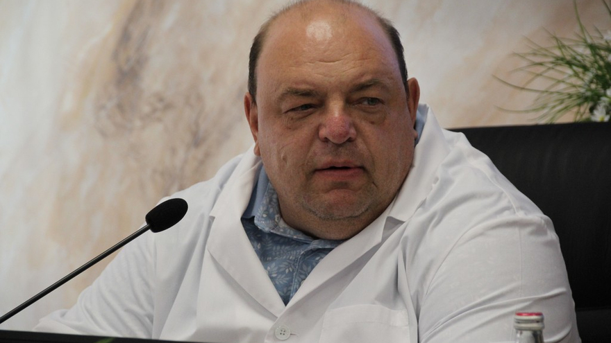 Нет никакого бардака: глава саратовского минздрава объяснил, почему скорая может ехать на вызов более 10 часов