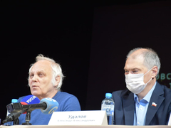 Театр кукол Теремок покажет саратовцам спектакль про золотую молодежь, которой можно все