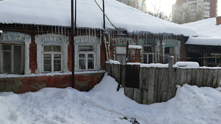 Во Фрунзенском районе снесут дом, построенный в год революции: здание признали аварийным еще 6 лет назад