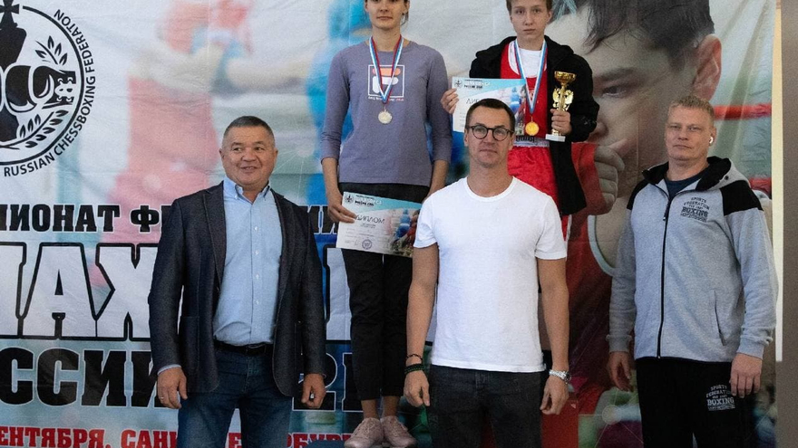 Продержаться в бою: спортсменка из Саратовской области готовится к чемпионату мира, где оппоненты играют в шахматы, а потом избивают друг друга
