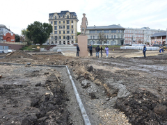 На саратовской набережной примерили скульптуру Петра I
