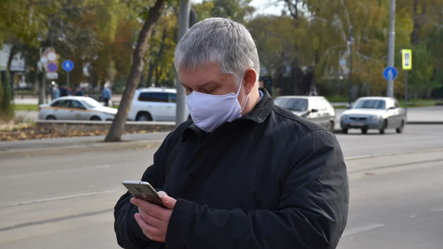 В Саратове водителю маршрутки выписали штраф: он не надел маску