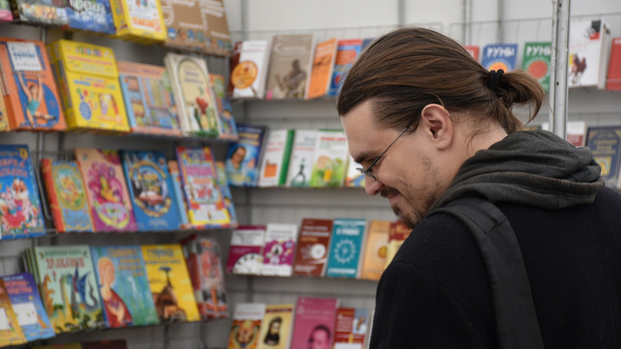 В Саратове открылась международная книжная ярмарка: ожидается приезд создателей комикса Майор Гром