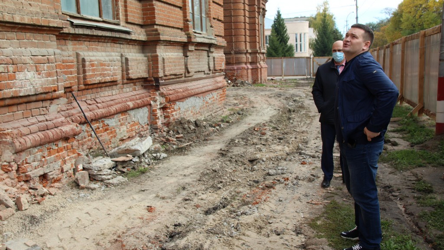 В Аткарске при поддержке депутата Воробьева установили новую воркаут-площадку