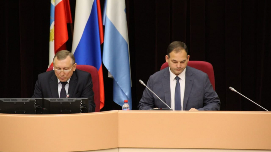 Дмитрий Кудинов стал председателем Саратовской городской думы: он назвал коммуниста Полиграфом Полиграфовичем