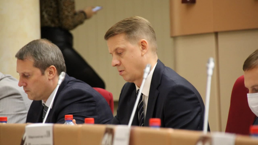 Дмитрий Кудинов стал председателем Саратовской городской думы: он назвал коммуниста Полиграфом Полиграфовичем