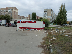 В Заводском районе пожаловались на торговцев, которые устроили стихийную свалку после ярмарки 