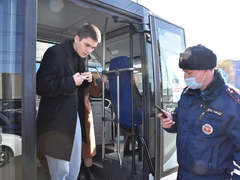 На саратовском вокзале ловили антимасочников: им грозят штрафы до 30 тысяч рублей