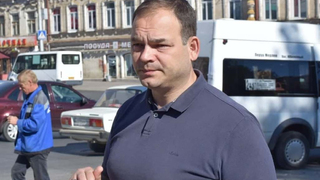 Политик вне политики. Глава гордумы Дмитрий Кудинов: перечитывает перед сном Онегина, считает себя меломаном, избегает алкоголя