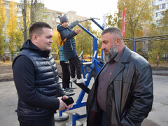 Депутат Госдумы Андрей Воробьев открыл в Заводском районе еще один народный фитнес-парк