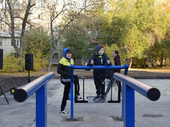 Депутат Госдумы Андрей Воробьев открыл в Заводском районе еще один народный фитнес-парк