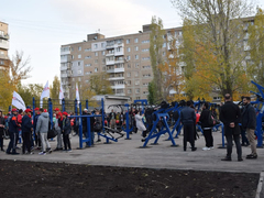Депутат Госдумы Андрей Воробьев открыл в Заводском районе еще один народный фитнес-парк