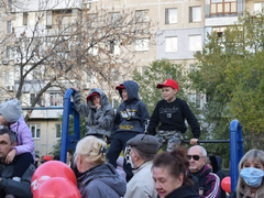 Депутат Госдумы Андрей Воробьев открыл в Заводском районе еще один народный фитнес-парк