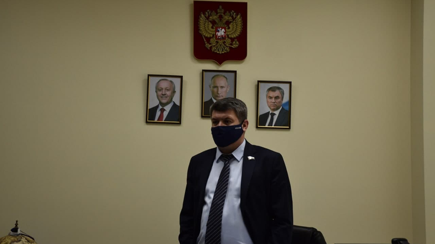 Чтобы не придумывать себе приключений: в минцифры рассказали, куда пустят без QR-кодов