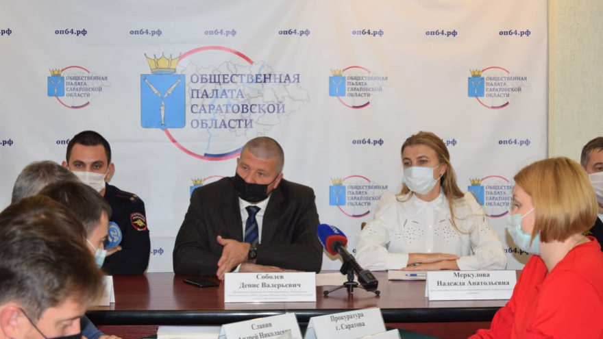 Коронавирус: саратовский общественник предложил успокаивать пассажиров автобусов табличками