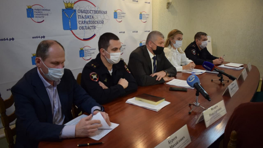 Коронавирус: саратовский общественник предложил успокаивать пассажиров автобусов табличками