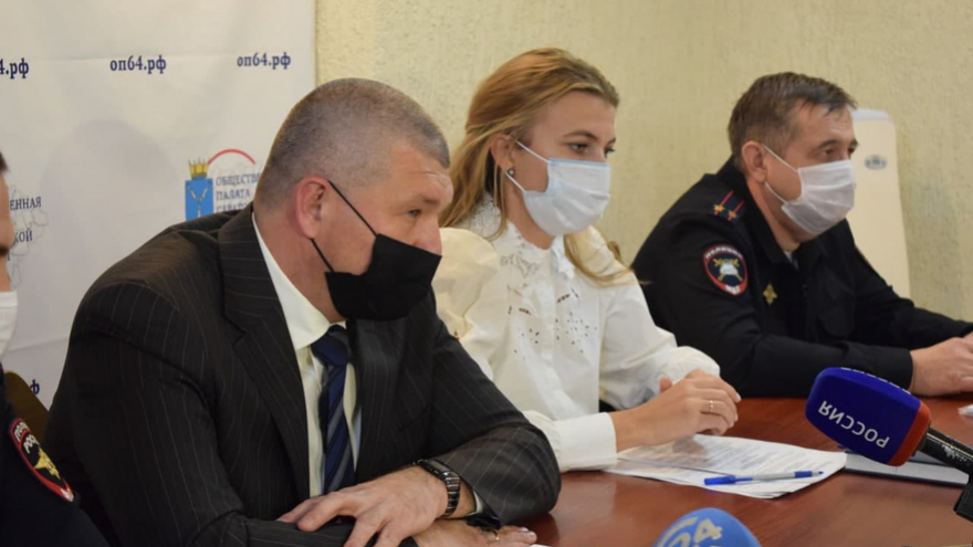 Коронавирус: саратовский общественник предложил успокаивать пассажиров автобусов табличками