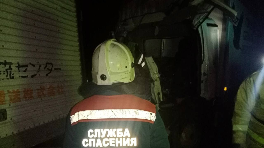Под Вольском столкнулись два большегруза: есть пострадавший