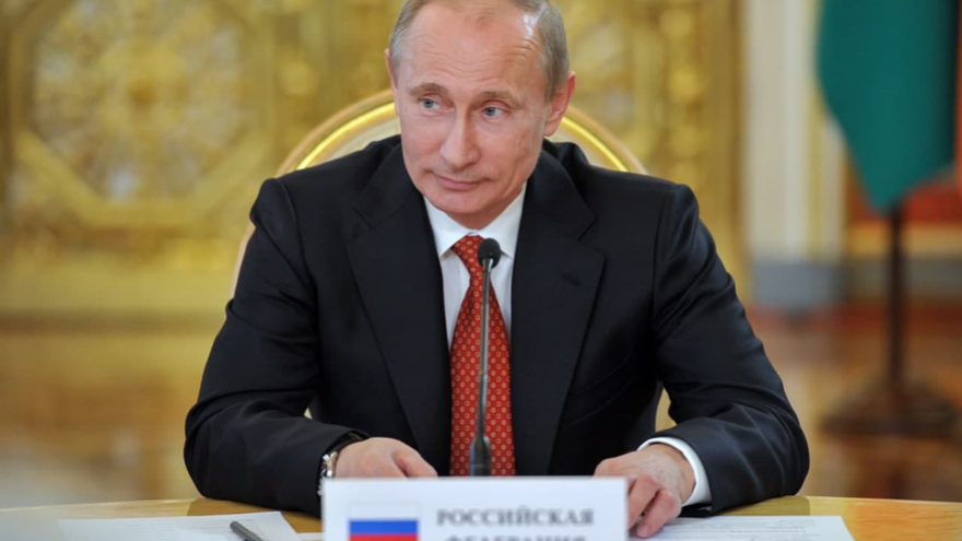Владимир Путин отметил безупречную службу саратовского замминистра
