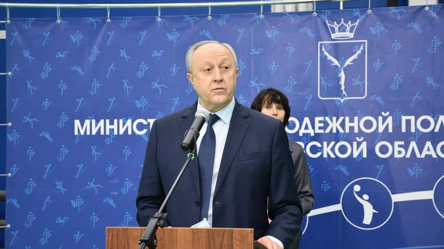 Новые траты на чиновников. Губернатор Валерий Радаев назвал свою зарплату и сравнил ее с доходом директоров школ 