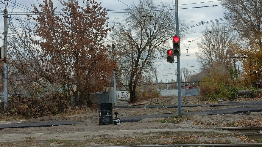 Саратовцы обнаружили в Заводском районе тротуар в никуда