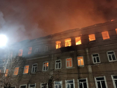 Источник: пожар в гостинице Россия начался со второго этажа, рассматривается версия о поджоге