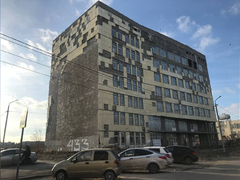 А вдруг кто-нибудь упадет?: жители Заводского района пожаловались на опасное заброшенное здание