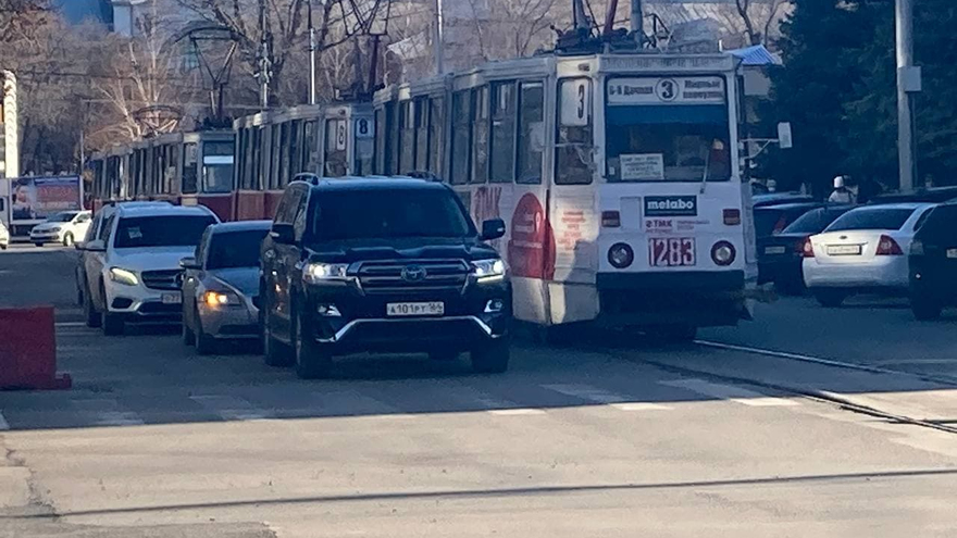 ДТП в центре Саратова парализовало движение трамваев