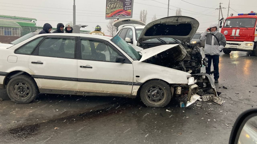 Массовая авария в Юбилейном вызвала большой затор