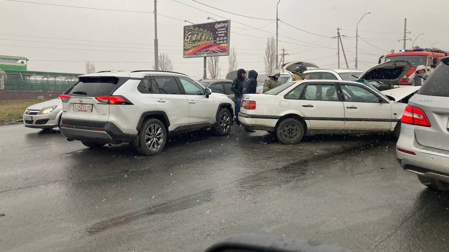 Массовая авария в Юбилейном вызвала большой затор