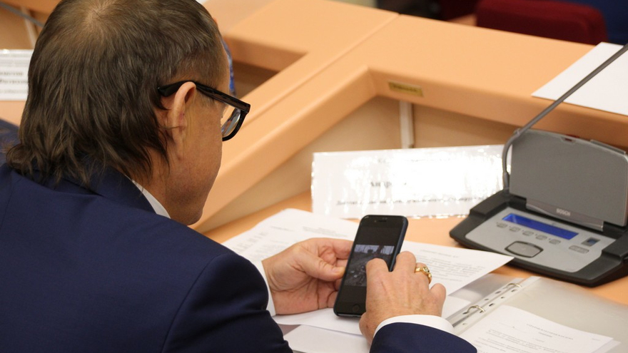 Депутаты Саратовской гордумы одобрили покупку мусорных контейнеров на 25 миллионов рублей